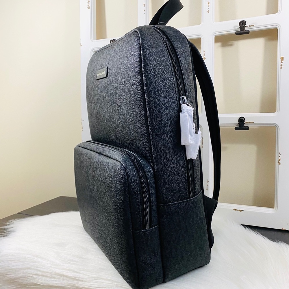 Michael Kors Jet Set Men’s Backpacks & Wallet Set - Picture 4 of 15